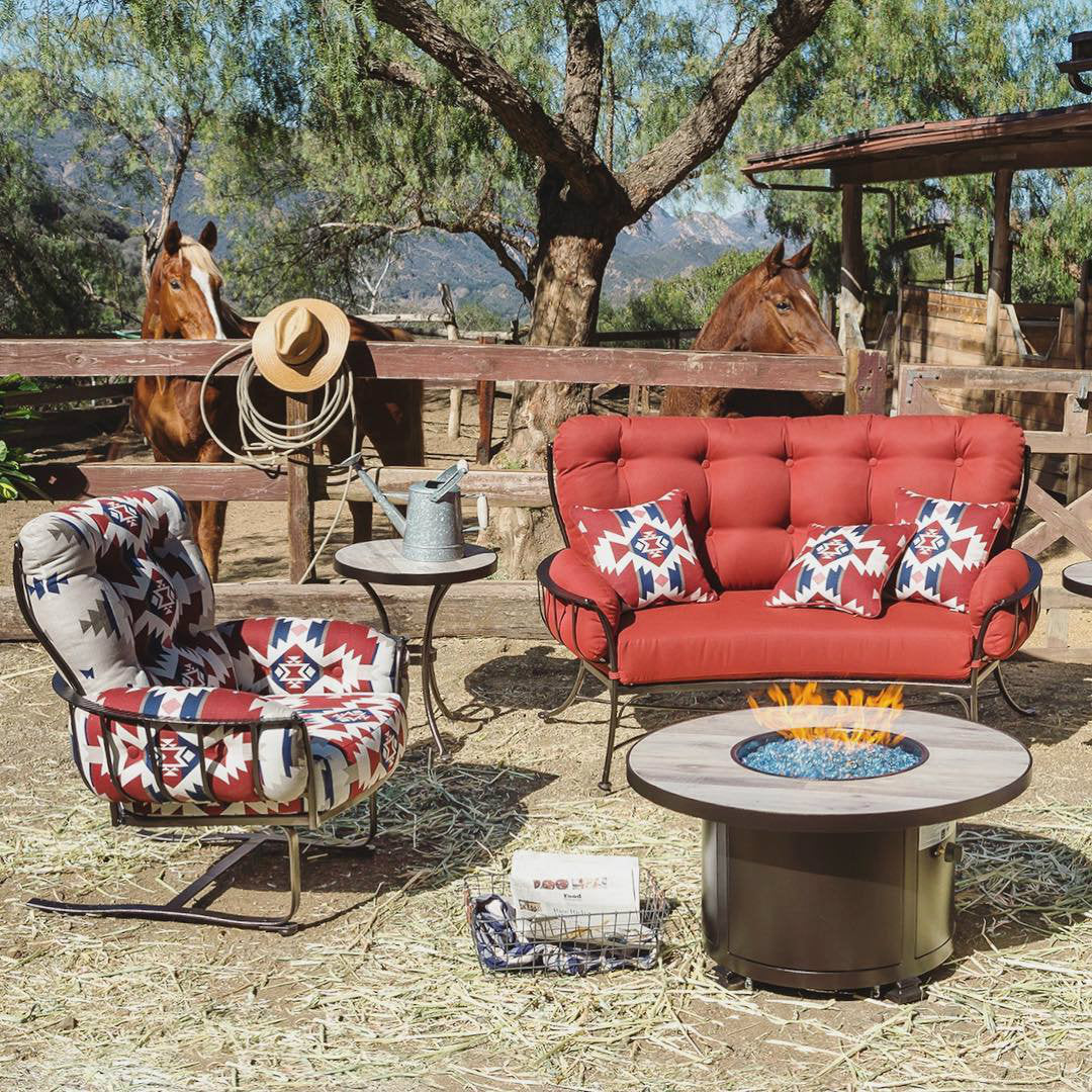 Monterra Crescent Loveseat – Pacific Patio Furniture