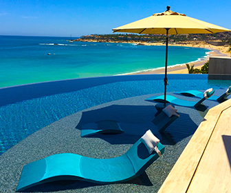 Signature In-Pool Chaise