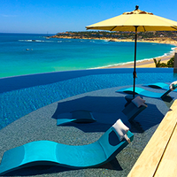 Signature In-Pool Chaise