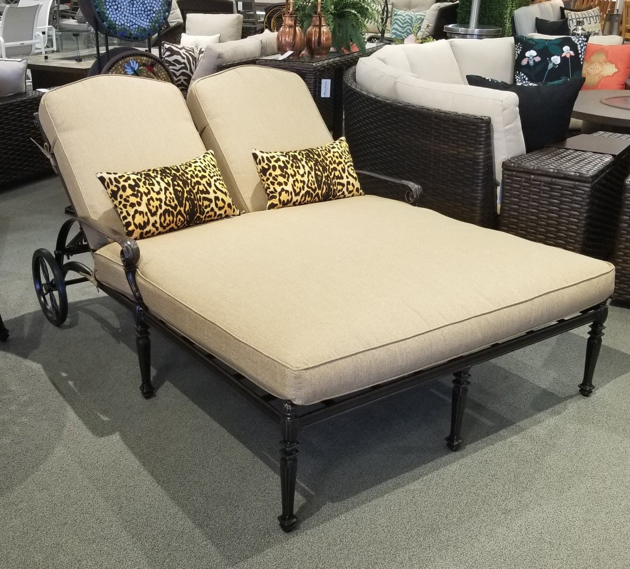 Grand Terrace Cushion Double Chaise Lounge