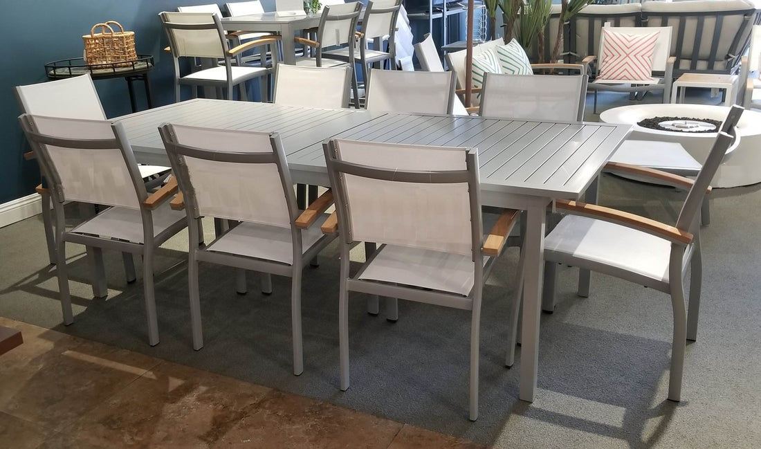 Compass Aluminum Slat Extension Dining Table