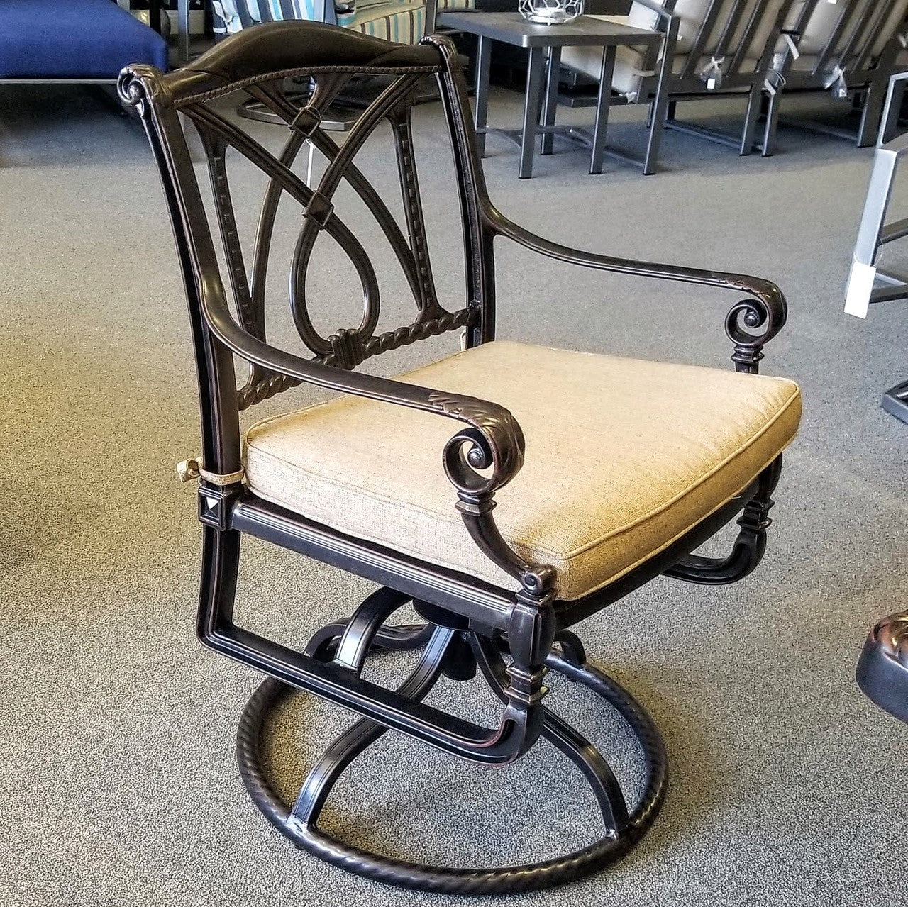 Grand Terrace Swivel Dining Chair